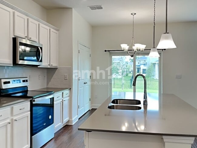 14646 Cedar Trunk Terrace, Bradenton, FL 34211 - photo 4