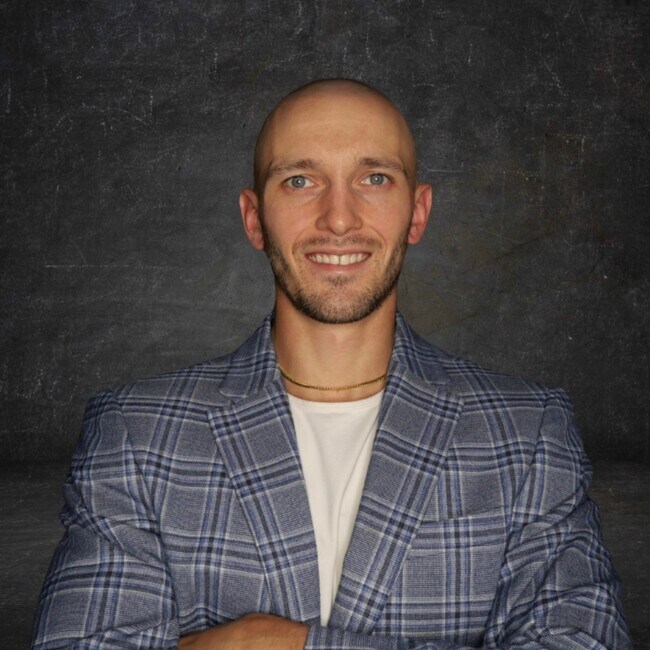 Agent Photo