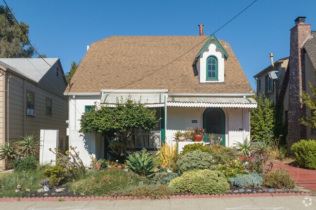 Many of the homes in Reservoir Hill have gardens full of native and drought tolerant plantings.