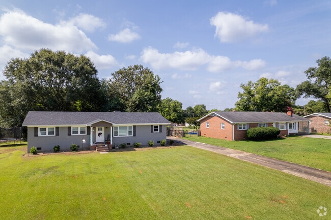 Ranch style homes are a common sight in Roebuck, SC.