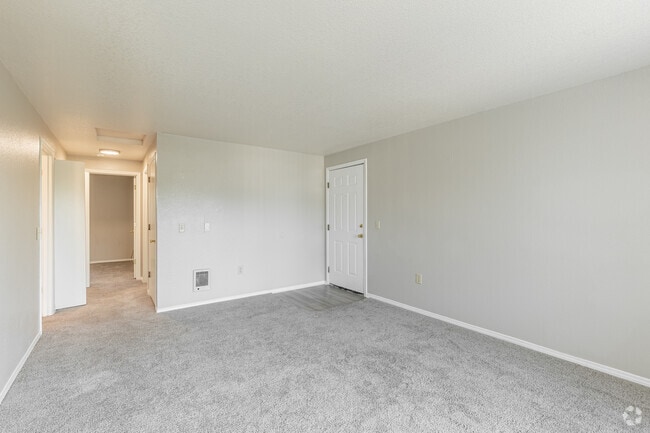 2BR, 2BA - 900SF - Living Room