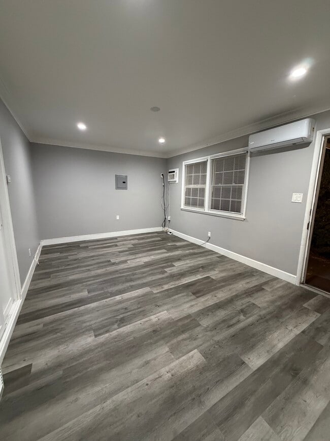 1483 1/2 Allison Ave, Los Angeles, CA 90026 - photo 2