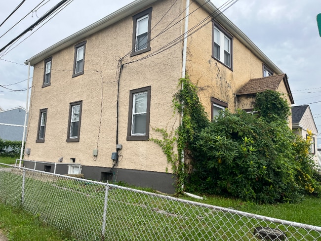 1003 Clifton Ave unit S1, Sharon Hill, PA 19079 - photo 2