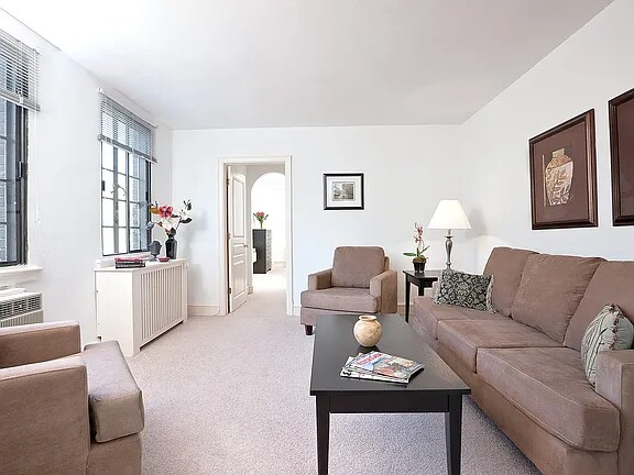 1512 Spruce St unit 10, Philadelphia, PA 19102 - photo 3