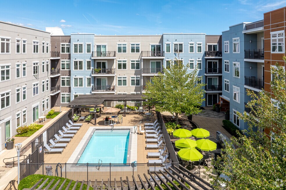 Lumiere, Medford, MA 02155 - photo 1