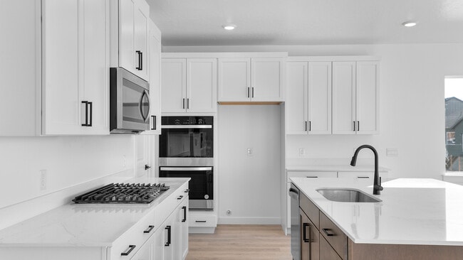 1374 N 1250 E, Logan, UT 84341 - photo 3