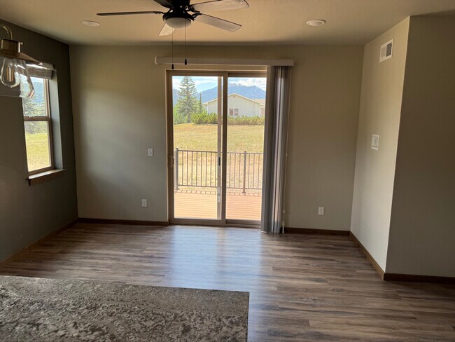 1836 Wildfire Rd unit 202, Estes Park, CO 80517 - photo 2