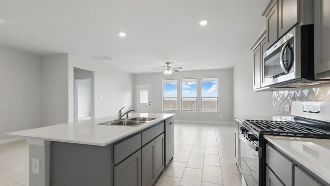 4349 Mill Stream Ln unit 36200909, Crowley, TX 76036 - photo 7