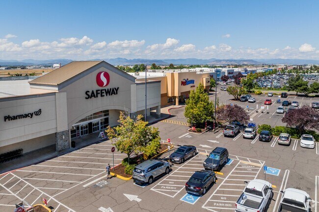 Safeway is a convenient location to buy produce in Greenhills Estates.
