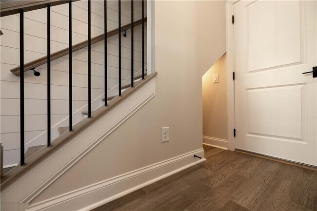 235 Midnight Oak Run, Alpharetta, GA 30004 - photo 7