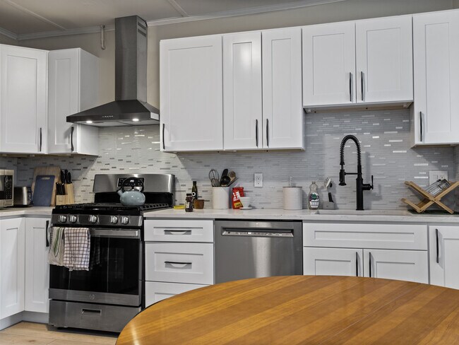 368 Broadway unit 2L, Cambridge, MA 02139 - photo 3