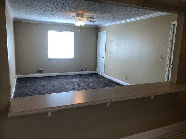 2305 Adams Ave unit 23, Huntington, WV 25704 - photo 2