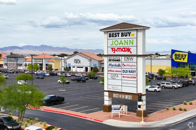 Best in the West shopping plaza features a Best Buy, Nordstrom Rack, and DSW Shoes.