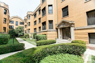 2415 N Sawyer Ave Unit 2E, Chicago, IL 60647