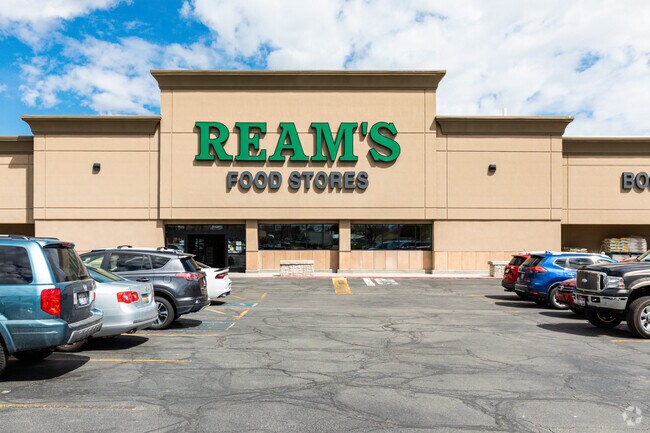 Ream's Food Stores is a popular grocery store chain with locations throughout Mountain View.