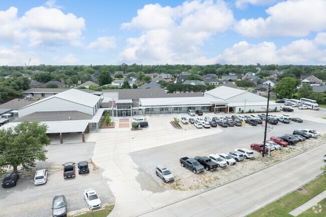 Houma Christian School is a private school serving students from elementary through high school.