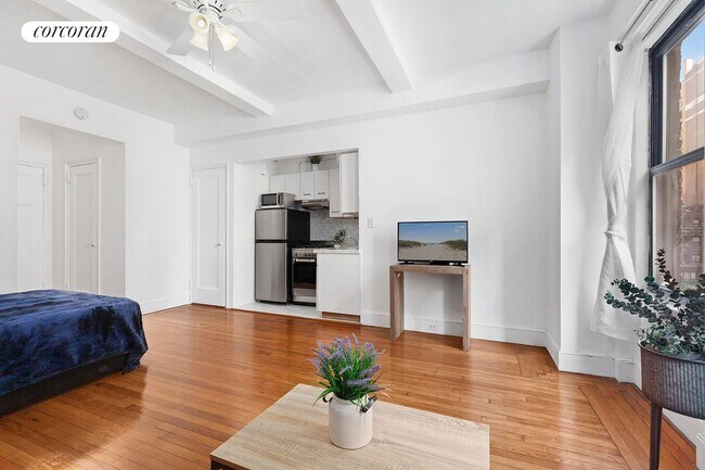 Coliseum Plaza, New York, NY 10023 - photo 2