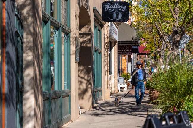 Downtown St. George stretches a few blocks with visitors finding shops, galleries and eateries.
