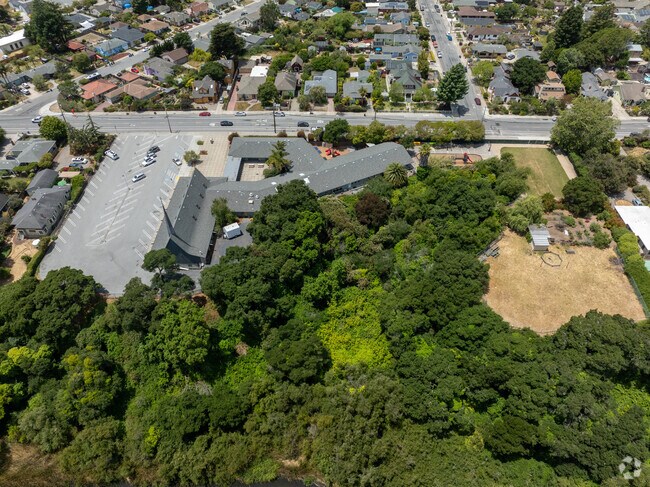 Spring Hill School emphasizes a personalized approach to education.