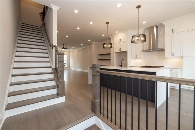 530 Fisher Dr, Alpharetta, GA 30009 - photo 4