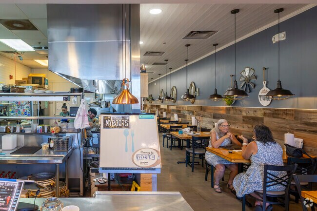 Grab a freshly preparred meal with a friend at Roots Eatery, just south of Rancho El Dorado.