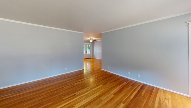 12304 Design Ln, Saint Louis, MO 63146 - photo 2