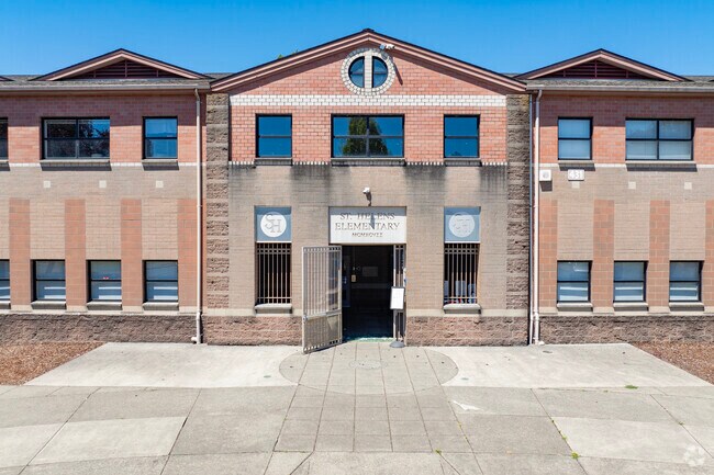 St Helens Elementary