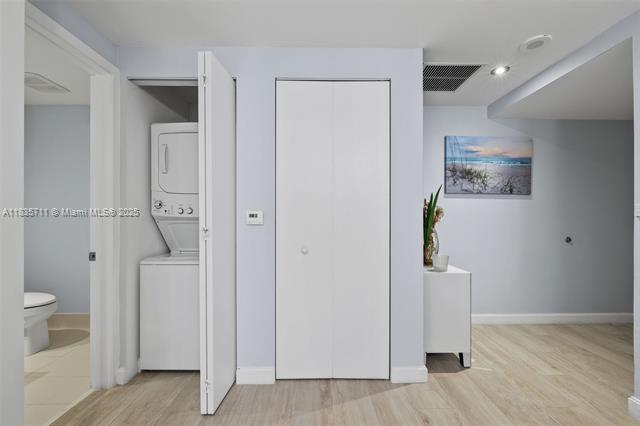 55 SW 9th St unit 1604, Miami, FL 33130 - photo 7