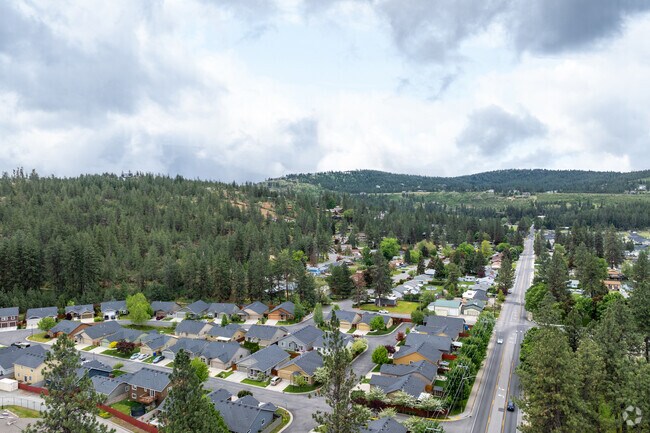 Dishman Hills offers quick access to the city and lots of green spaces.