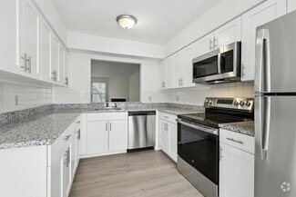723 Forest Trace Dr, Chesterfield, MO 63017