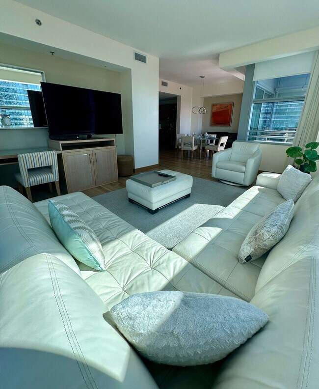 Brickell Arch unit FL27-ID1328108P, Miami, FL 33131 - photo 5