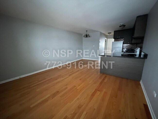 8504 Waukegan Rd unit 6, Morton Grove, IL 60053 - photo 4