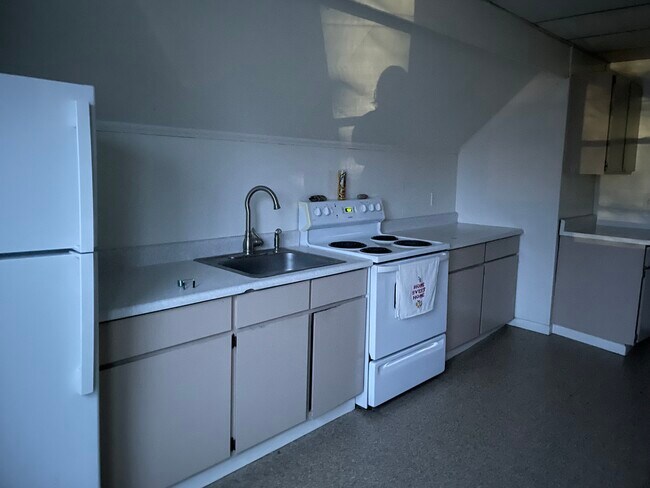 70 Rutgers St unit Apartment3, Rochester, NY 14607 - photo 3