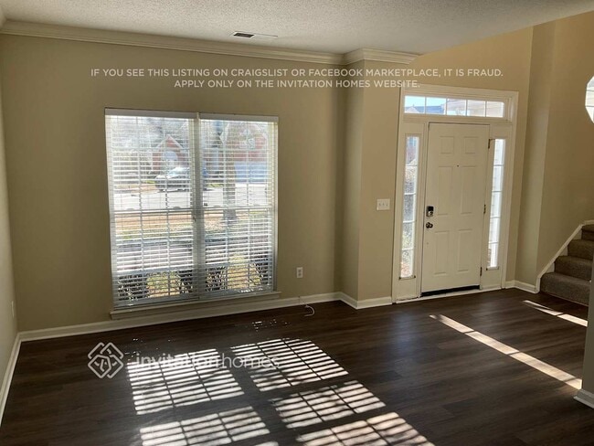 8932 Coppermine Ln, Charlotte, NC 28269 - photo 2