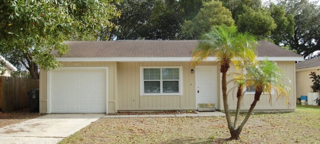107 Bayside Blvd, Oldsmar, FL 34677 - photo 2