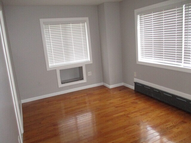 8613 134th St unit 1st Floor, Richmond Hill, NY 11418 - photo 7