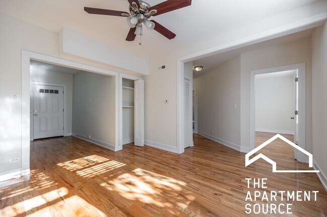 3904 N Janssen Ave unit 2, Chicago, IL 60613 - photo 5