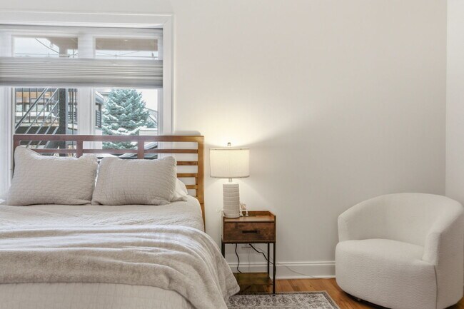 2228 N Seeley Ave unit 2228 N Seeley Ave Un, Chicago, IL 60647 - photo 5