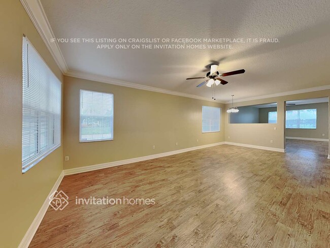 5253 Moon Shell Dr, Apollo Beach, FL 33572 - photo 2