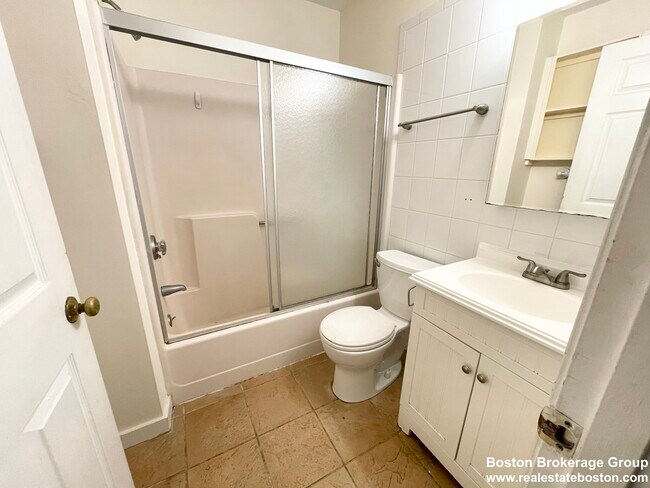 7 Iroquois St unit 1, Roxbury Crossing, MA 02120 - photo 7