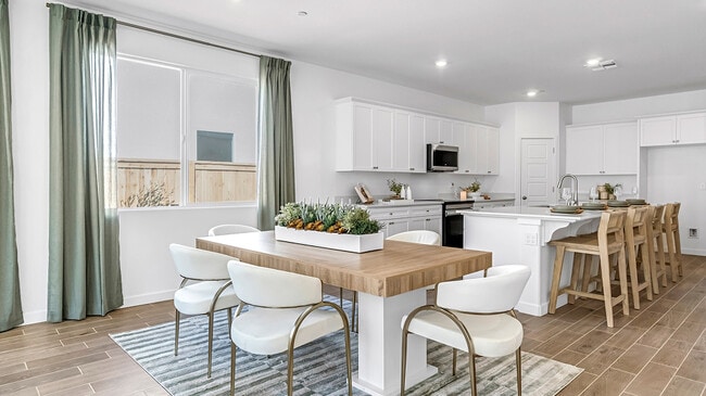 8609 Sagebrush Ave, Shafter, CA 93263 - photo 6