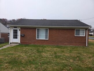 2515 Martha St, Aliquippa, PA 15001