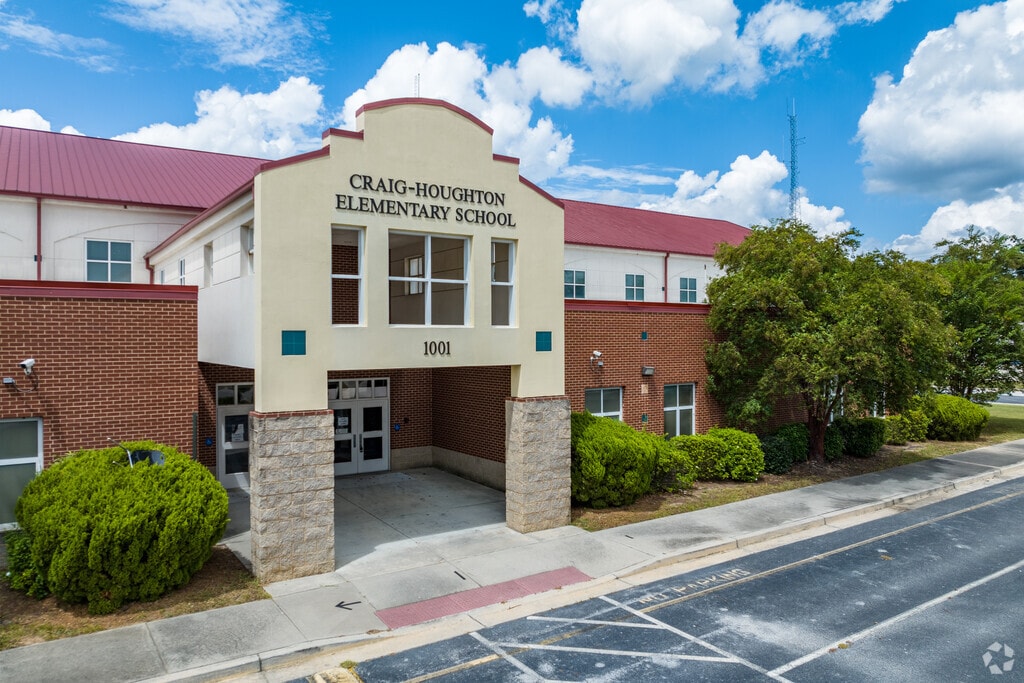 Craig-Houghton Elementary School serves the east downtown area of Augusta.