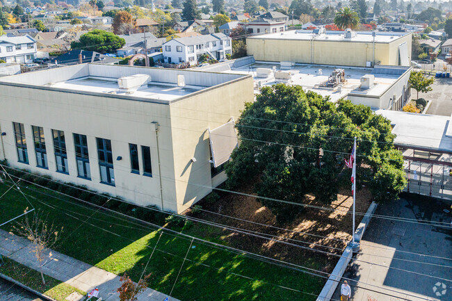Longfellow Arts and technology provides quality education to students in Berkeley.