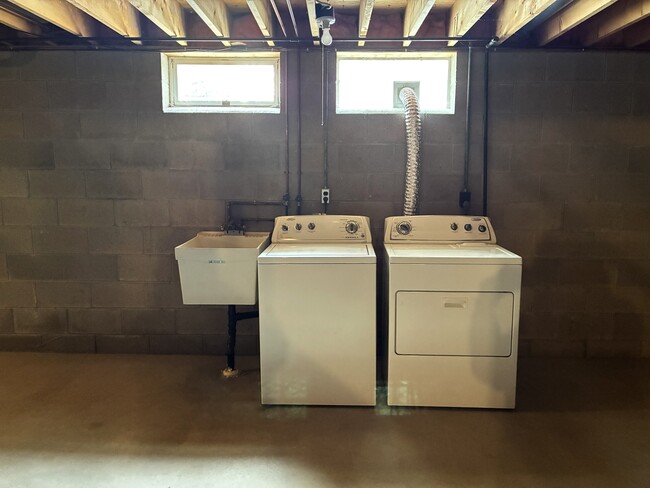 1248 Boettler Rd unit 1248 Boettler Rd, Uniontown, OH 44685 - photo 7