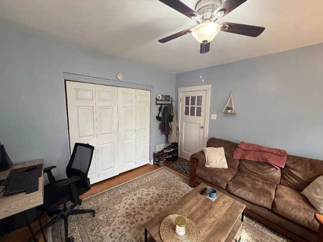 5225 Bancroft Ave, Saint Louis, MO 63109 - photo 4