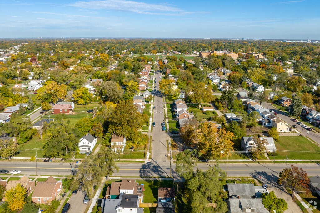 About Conant Gardens Schools, Demographics, Things to Do