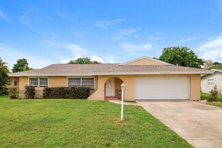 323 SE 47th St, Cape Coral, FL 33904