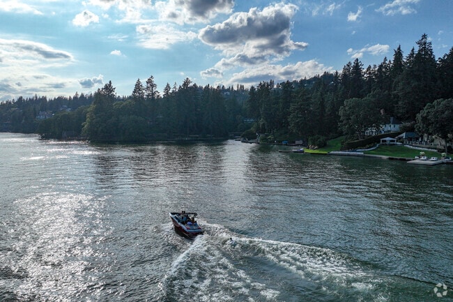 Lake Oswego is perfect for boating activities.