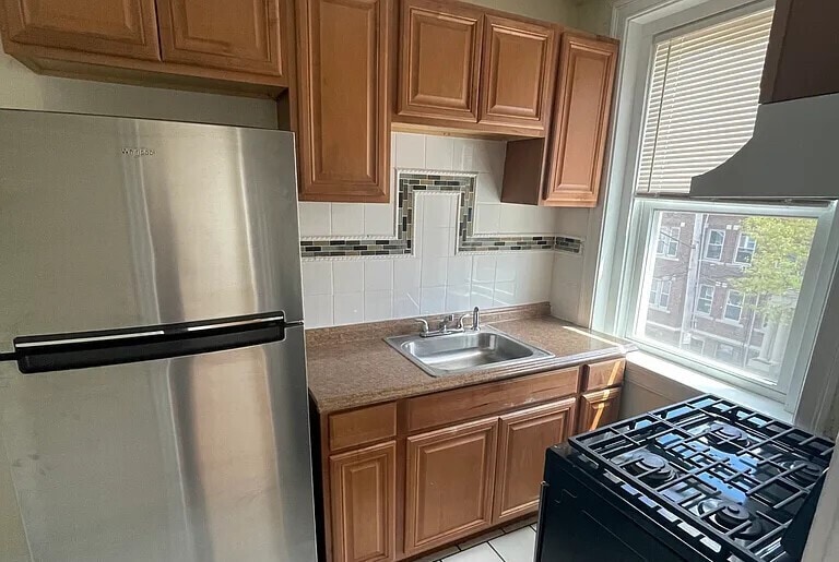 245 Kelton St unit 4, Allston, MA 02134 - photo 1